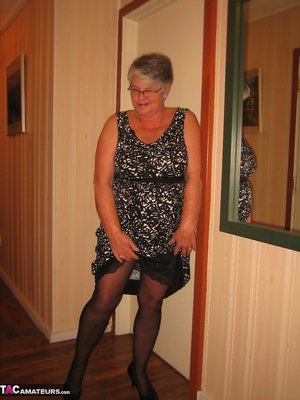 TAC Amateurs are proud to present you with a free photos featuring Girdle Goddess xxx gallery 271810