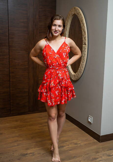 Met Art offers a xxx picture gallery with Mina exhibit beautiful body