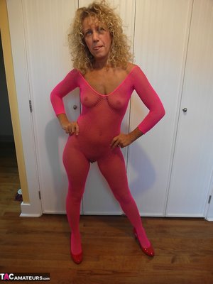 Moms Pantyhose Pics